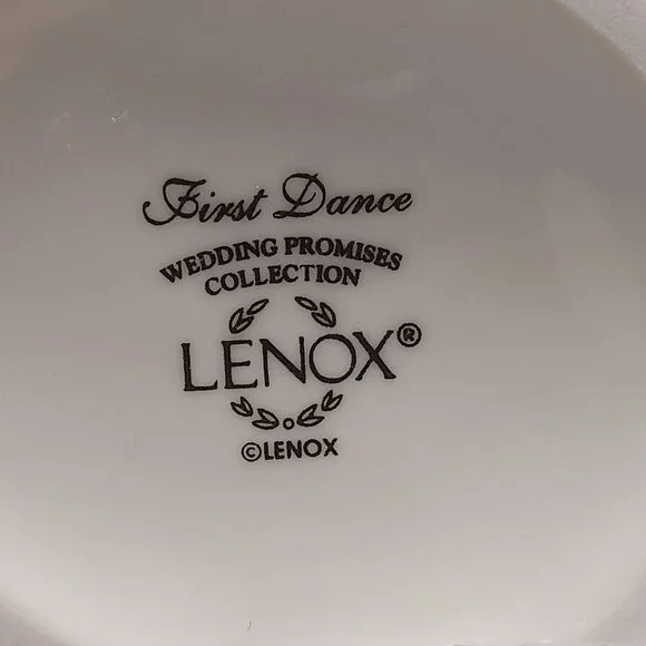LENOX WEDDING PROMISES COLLECTION BRIDE/GROOM FIRST DANCE PORCELAIN NEW NOS VTG - Picture 4 of 16